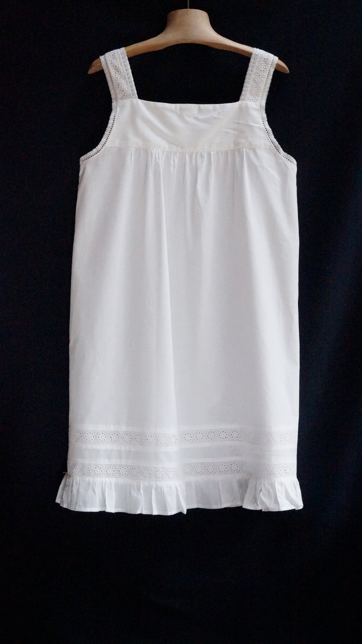 Broderie Anglaise